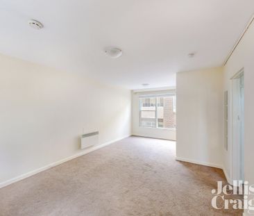 8/162 Barkers Road, Hawthorn - Photo 5