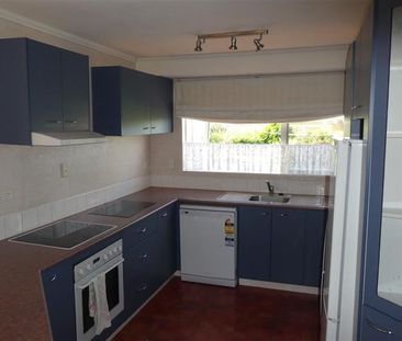 Country Home - Photo 5