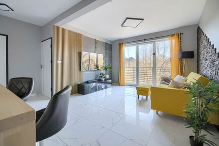 Do wynajęcia mieszkanie 2-poziomowe, Marki 130 m² - Zdjęcie 2