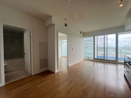For Lease - 115 Mcmahon Drive Unit# 709, Toronto, Ontario - Photo 3