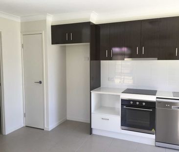 Neat, Modern & Low-Maintenance Living! - Photo 4