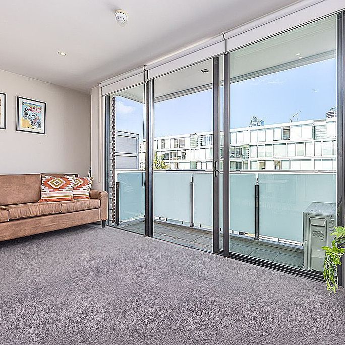 Lighter Quay Two Bedroom Apartment - Photo 1