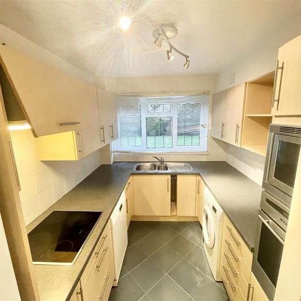 Mardon, Westfield Park, Pinner, HA5 - Photo 1