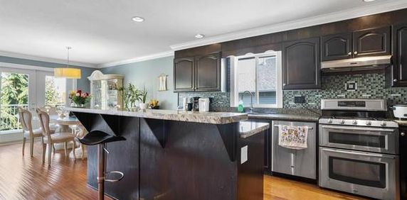 Elegant Home with Prime Features - Photo 2