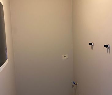 Instapklaar 2-slpk APPARTEMENT + GARAGE - Foto 1