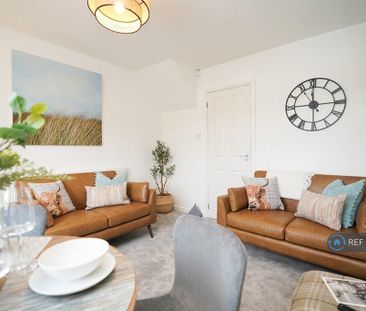 2 bedroom terraced house to rent - Photo 2