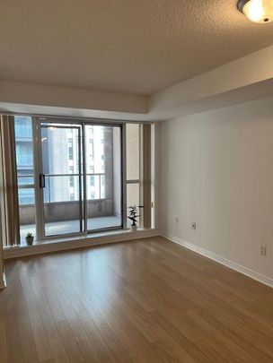For Lease - 925 Bay Street Unit# 505, Toronto, Ontario - Photo 1