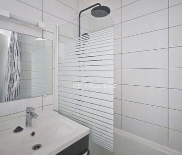 Location Appartement 2 pièces 46m² NANTERRE 92000 - Photo 4