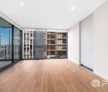1 Bedroom wiht study apartment with city and park view!!!! - Photo 5
