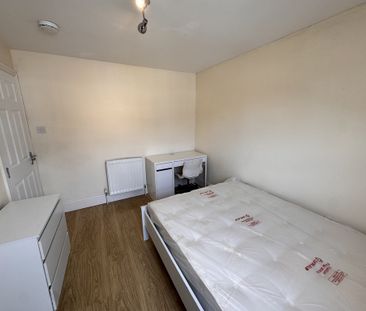 Stanley Street, The Groves - P2140 - Photo 6