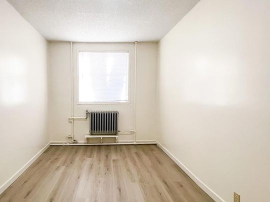 Apartment for rent in Regina - Photo 1