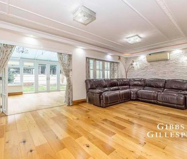 Jellicoe Gardens, Stanmore, HA7 - Photo 1