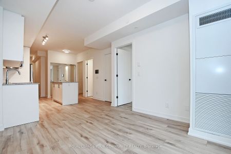 For Lease - 335 Wheat Boom Drive Unit# 1801, Oakville, Ontario - Photo 3