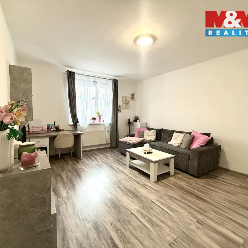 Pronájem bytu 2+1 58 m², Kamenická 1037, Děčín - Photo 1
