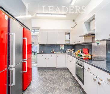 1 bedroom property to rent Stratford Road, Watford, Hertfordshire, ... - Photo 4