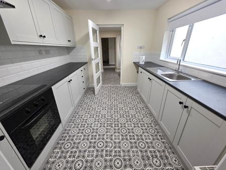 Violet Street, Waterside, Derry, BT47 2AR - Photo 4