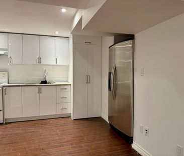 For Lease - 158 Stave Crescent, Richmond Hill, Ontario - Photo 1