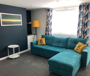 1 Bed Flat, Russell Square, BN1 - Photo 1