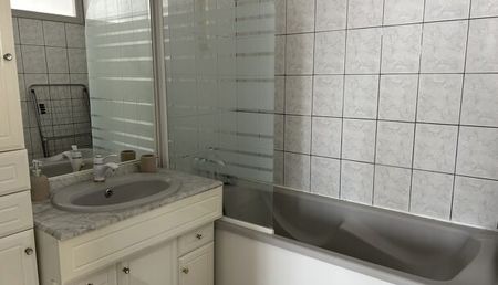 Appartement 1 pièces 37m2 REIMS 640 euros - Photo 2