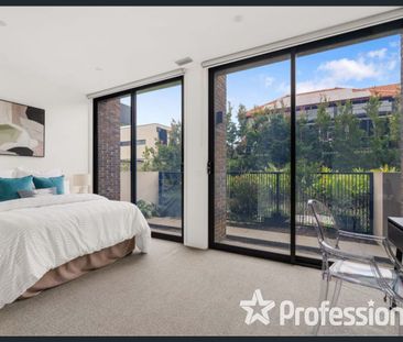 Low Maintenance life start in Great location - Photo 3