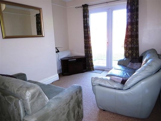 4 bedroom detached house to rent - Photo 1