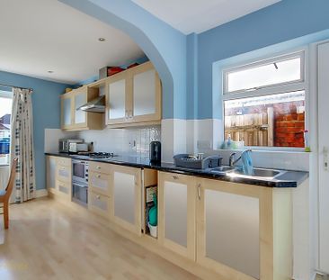 3 bed detached bungalow to rent in Normandy Lane, East Preston, BN16 - Photo 6