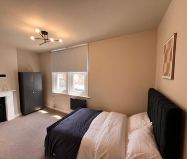 6 bedroom house of multiple occupation to rent - Photo 3