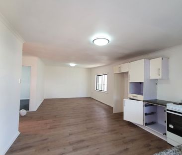 Semi-detached Two bedroom House - Photo 1