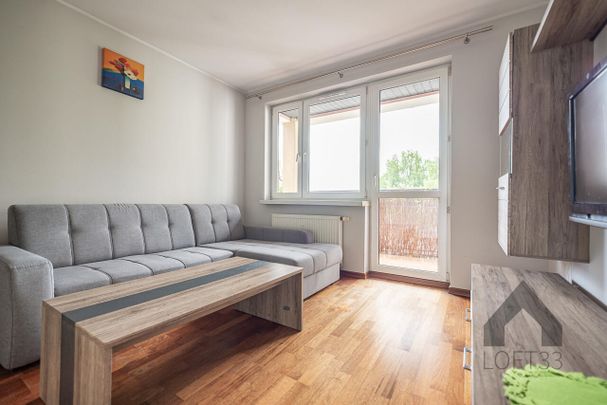 Piękne i wyposażone mieszkanie dwupokojowe na Azotce w Jaworznie do wynajęcia | Spacer 3D - Zdjęcie 1