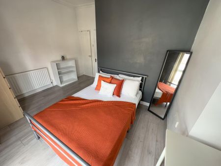 4 bedroom terraced house to rent - Photo 5