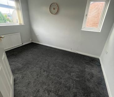 3 Bed Detached House, Middleton Road, LS10 - Photo 6