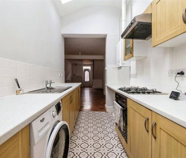 2 bedroom terraced house to rent - Photo 2