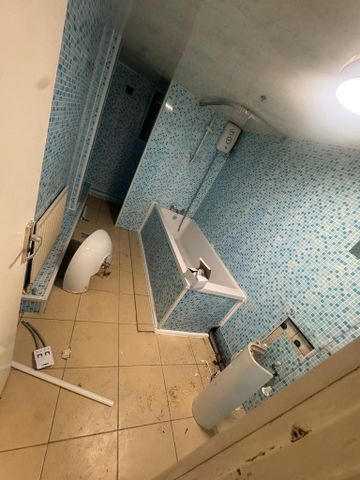 3 bedroom flat to rent - Photo 5