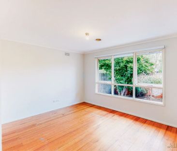 3 Bed, 1 Bath - Photo 2