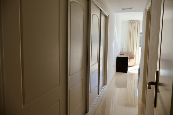 Ático de alquiler en Calle Calle Hiedra, 14, Elviria - Photo 1