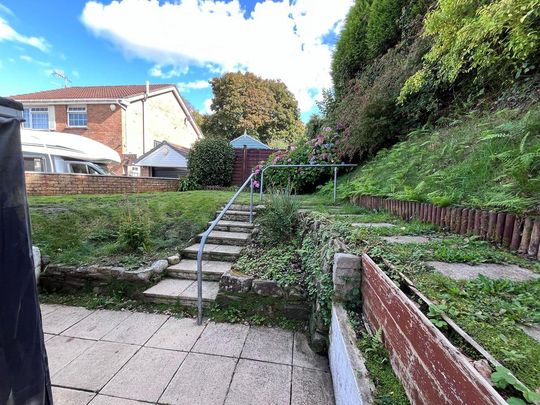 3 bedroom semi-detached house to rent - Photo 1