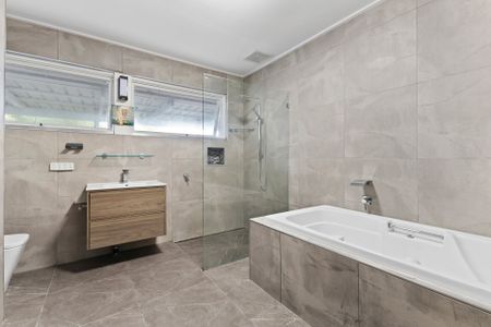 31 Leyland Road, Mount Waverley - Photo 4
