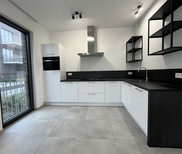 Prachtig 1 slpk-appartement met terras en autostaanplaats nabij het... - Photo 1