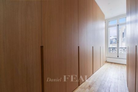 Location appartement, Paris 16ème (75016), 7 pièces, 370.11 m², ref 85409298 - Photo 2