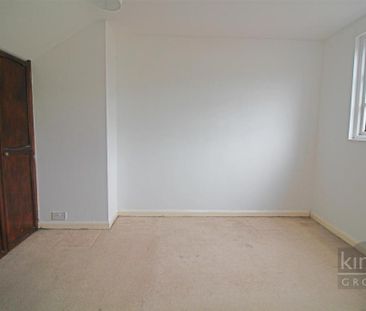 3 bedroom terraced house to rent - Photo 3