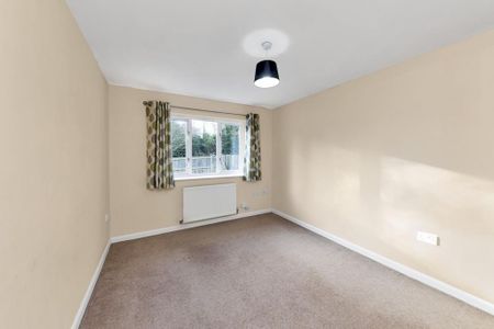 2 bedroom maisonette to rent - Photo 3