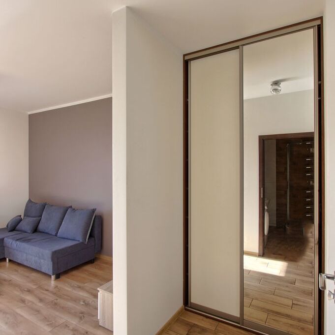 Atrakcyjna kawalerka na wynajem (439265) - Фото 1