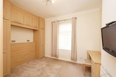 2 bedroom terraced house to rent - Photo 5