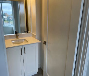 For Lease - 715 Davis Drive Unit# B213, Newmarket, Ontario - Photo 4