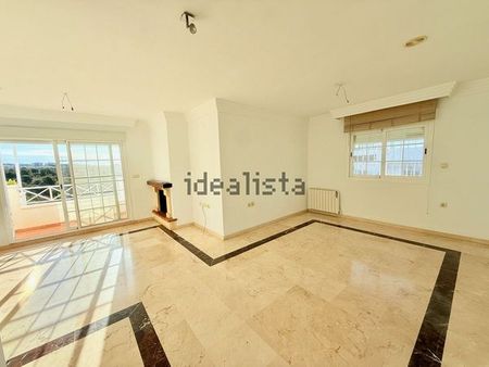 Alquiler de ático en Rio Real - Photo 2