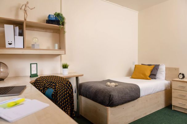 Deluxe (Shared Bathroom) - Photo 1