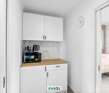 Premium Private Room with Balcony, Ensuite & Kitchenette I Couples ... - Photo 5