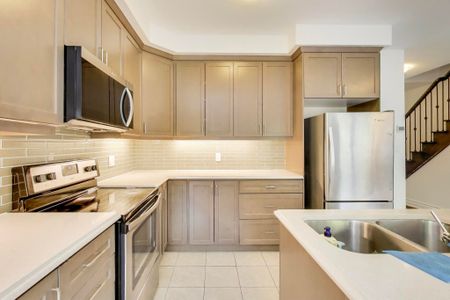 For Lease - 1161 Carnegie Drive, Mississauga, Ontario - Photo 5