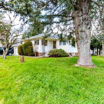 Prosprise Realty- Upper Level 3bed 1 bath in Chilliwack Ref46571CU - Photo 3