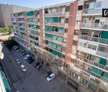 4 room luxury Flat for rent in L'Hospitalet de Llobregat, Spain - Photo 3